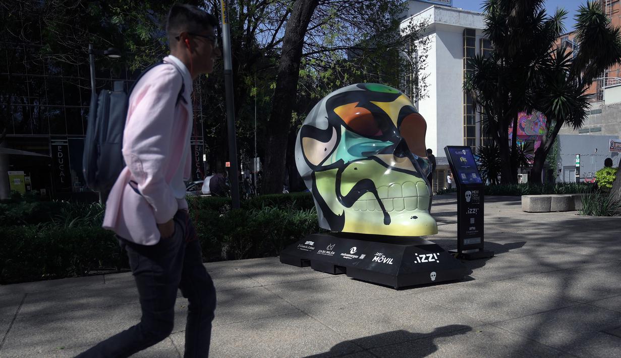 FOTO: Puluhan Tengkorak Dipajang di Jalanan Mexico City ...