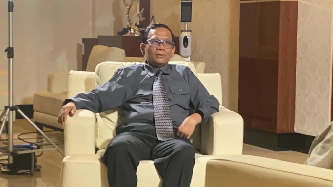 Mahfud mengungkapkan apa saja yang diperolehnya saat menjabat sebagai konsultan hukum tersebut.<br>