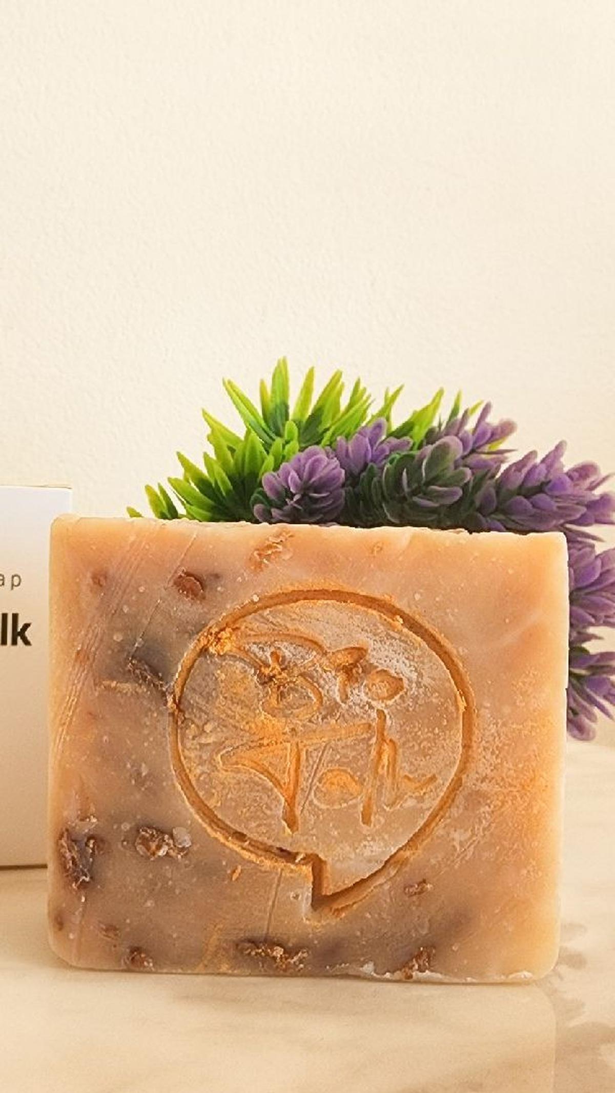 3. Biotalk Honey Goatsmilk Oatmeal Soap<br>