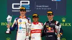 Pebalap Indonesia, Rio Haryanto, kembali meraih juara di Sprint Race GP2 Seri Inggris yang berlangsung di Sirkuit Silverstone, Inggris. Minggu (5/7/2015). (GP2 Media Service)