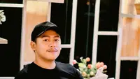 Alif Zarathuza, MUA internasional tinggal di Bali