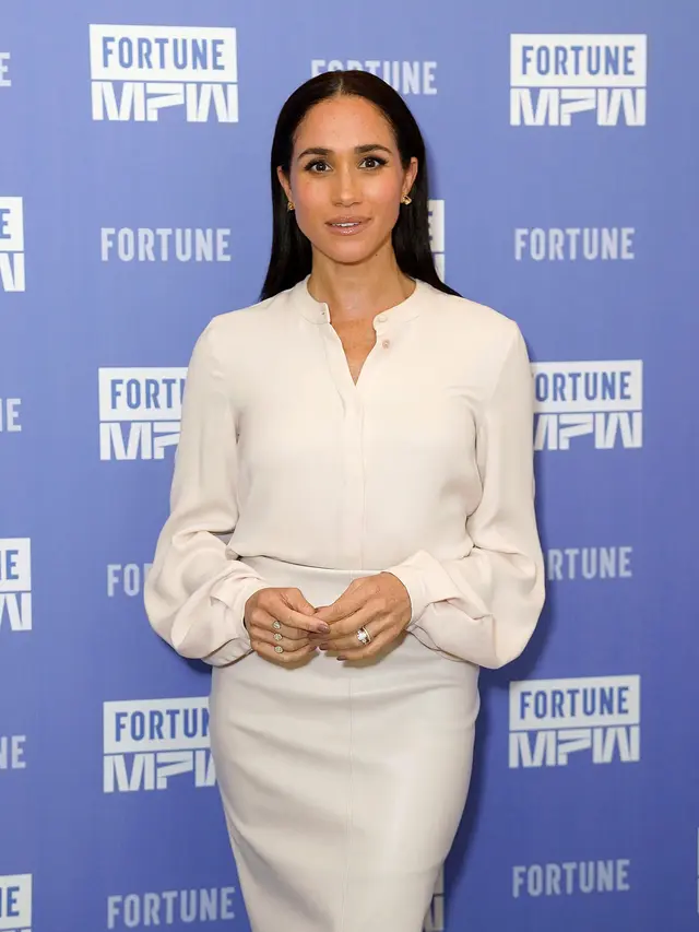 Meghan Markle Blak-blakan Alasan Tutup Kolom Komentar Instagramnya