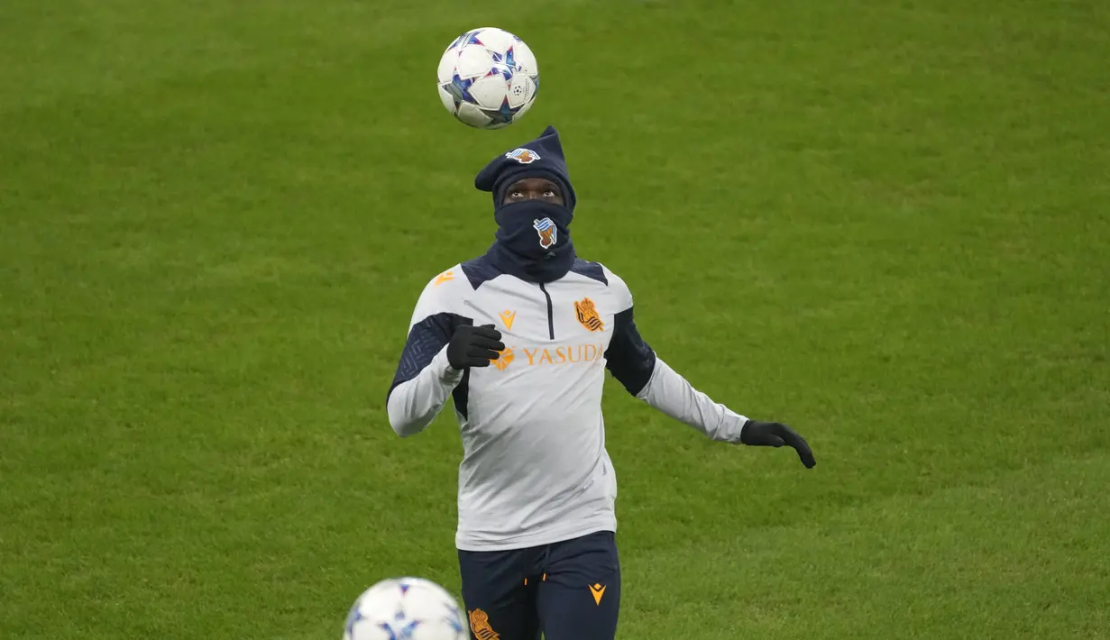 Sociedad juga dalam tren barus. Tim asuhan Imanol Alguacil  tak kalah dalam 7 laga terakhir. (AP Photo/Antonio Calanni)