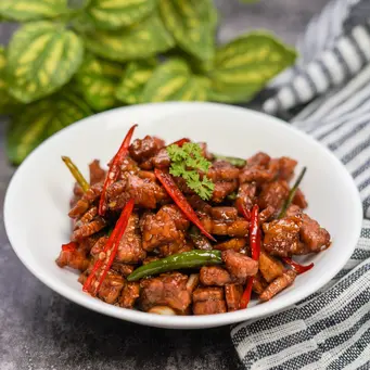 Resep tempe orek./Copyright depositphotos.com/ArisSetya