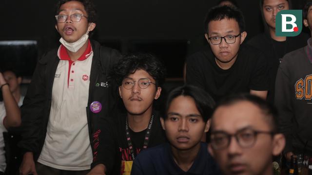 United Army, Roaring Night