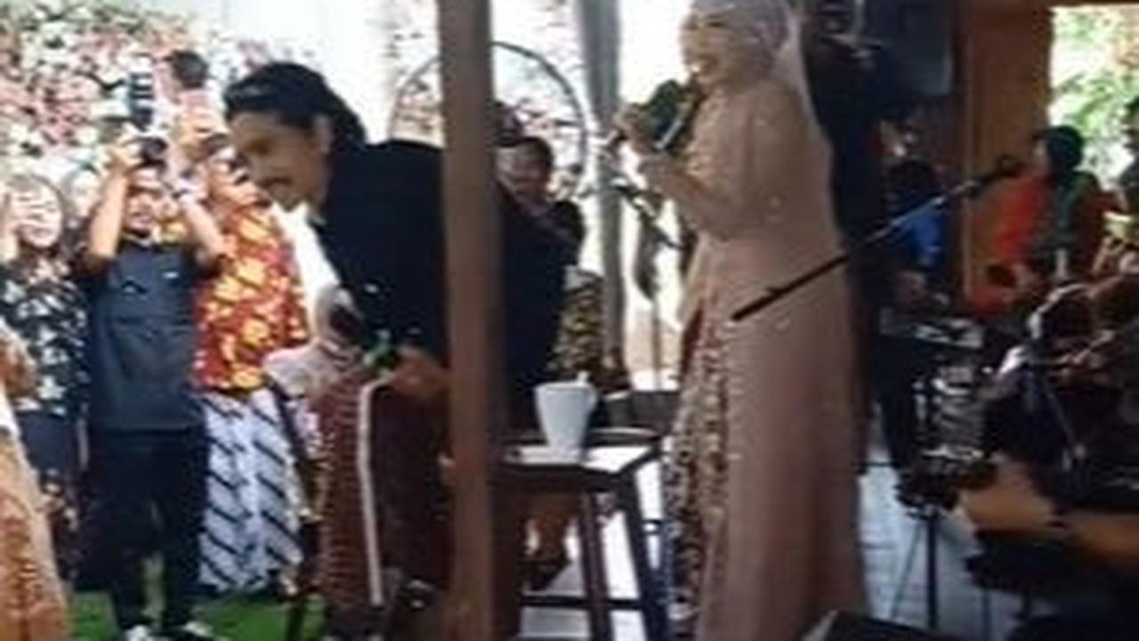 2.	Ternyata, Duta Lempar Sandal karena Eross Salah Tekan Tuts Piano<br>