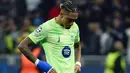 Tersingkir dari Liga Champions, Barcelona dipastikan gagal meraih treble winners di musim 2024/2025. (PIERO CRUCIATTI/AFP)