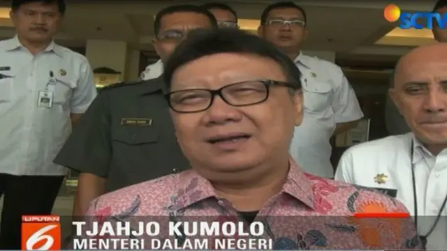 Tjahjo Kumolo meminta kepada kepala daerah agar berkoordinasi dengan aparat ditingkat paling bawah.