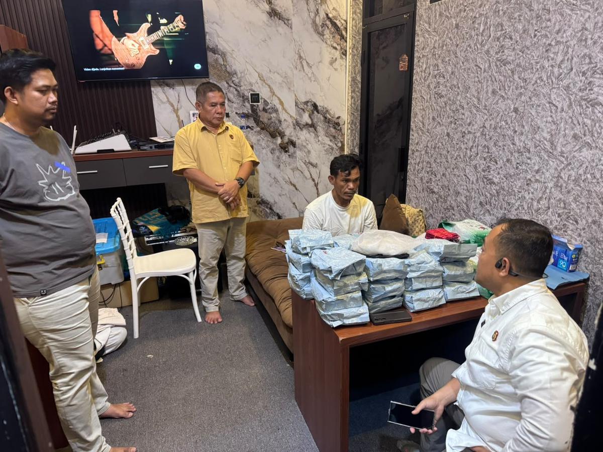 Polda Sumsel Gagalkan Peredaran 35 Kg Sabu dan 600 Butir Happy Five ke Jakarta