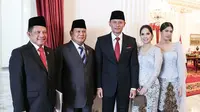 Agus Yudhoyono dilantik Jokowi jadi Menteri Agraria dan Tata Ruang/ Kepala Badan Pertanahan Nasional di Istana Negara. Annisa Pohan setia mendampingi. (Foto: Dok. Instagram @agusyudhoyono)