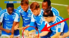 Video Klub Rovaniemen Palloseura asal Finlandia melakukan selebrasi ala Pokemon GO setelah cetak gol ke gawang lawan.