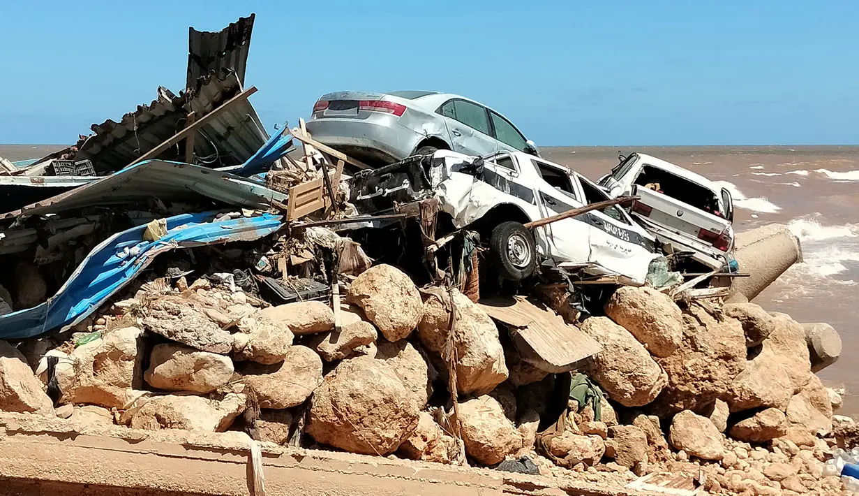 Banjir besar yang melanda Libya menyebabkan ribuan orang terluka. (AFP)