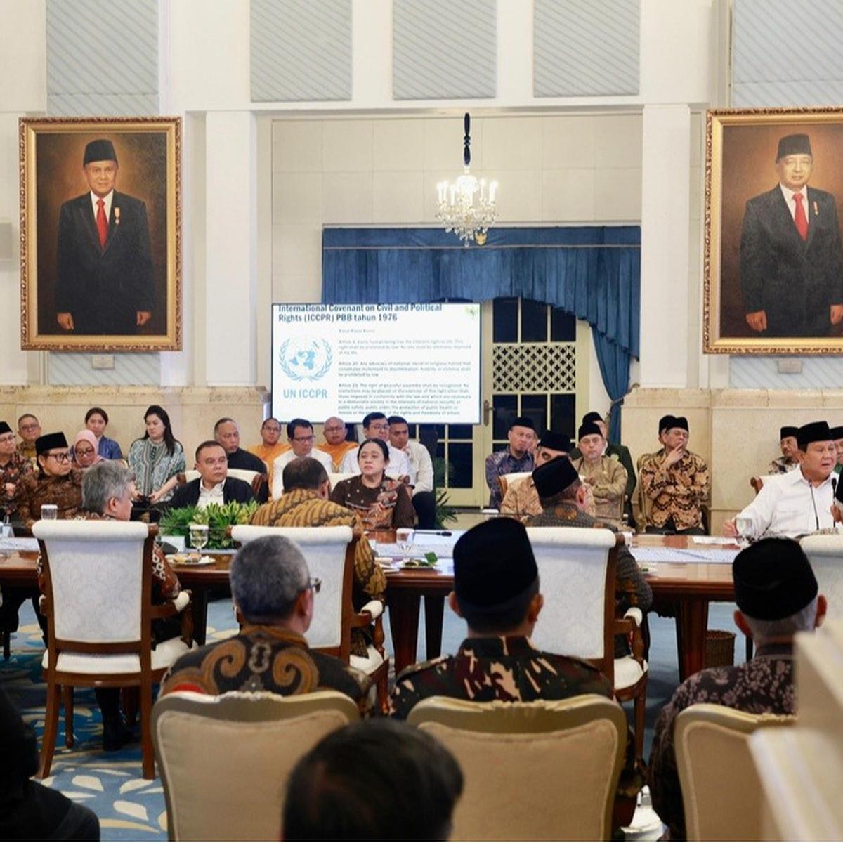 Ketua DPR RI Puan Maharani menghadiri pertemuan tokoh bangsa yang dipimpin Presiden Prabowo Subianto di Istana Negara