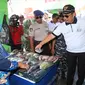 Kabupaten Banyuwangi kembali menggelar Fish Market Festival. Simak keseruannya di sini. (Foto: Dian Kurniawan/liputan6.com)