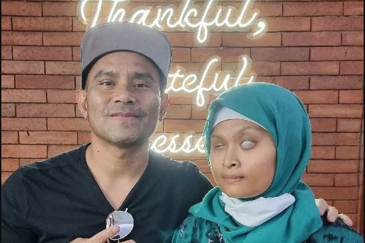 Judika mempersiapkan single duet bersama Nurlela, seorang disabilitas netra yang memiliki suara emas (https://www.instagram.com/p/CamoHhlpXc8/)