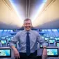 CEO United Airlines Scott Kirby meminta maaf setelah ketahuan terbang dengan jet pribadi di saat ribuan penumpang maskapainya terlunta-lunta. (dok. Instagram @scottkriby/https://www.instagram.com/p/CnQEX2yL3cs/?hl=en/Dinny Mutiah)