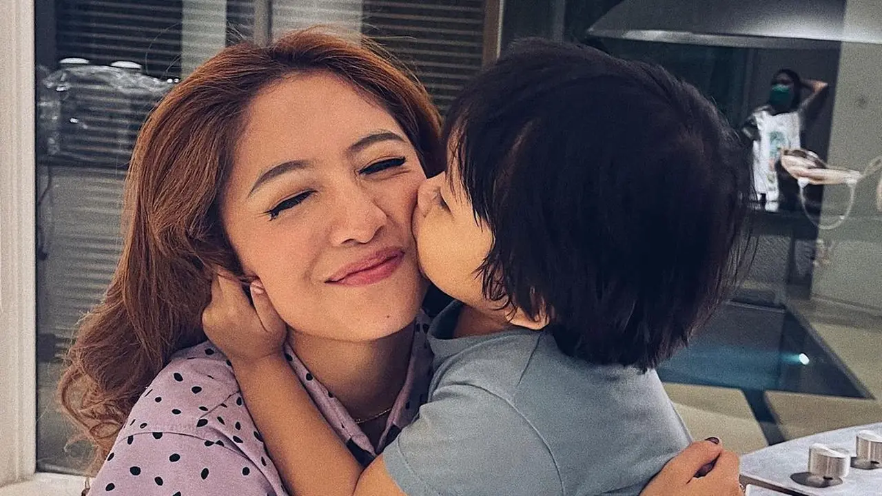 Natalie Zenn dan Artis Cilik Krishna Keitaro