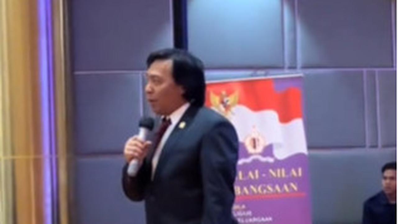 Pidato Lucu Komeng