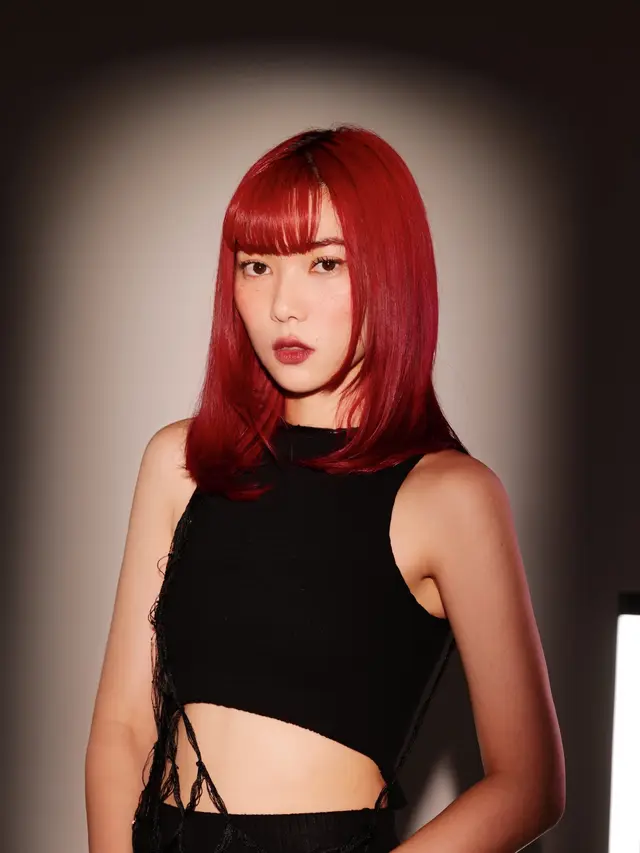 Isyana siap mengguncang dunia musik dengan menghadirkan kembali lagu “my Mystery” dalam versi baru bersama gitaris legendaris Marty Friedman (Dok/Isyana Sarasvati)