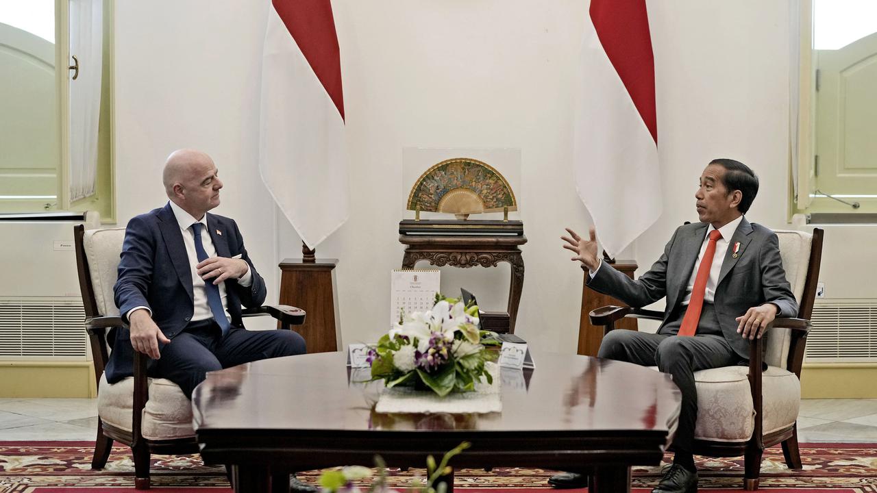 Foto: Momen Jokowi Sambut Presiden FIFA di Istana Merdeka