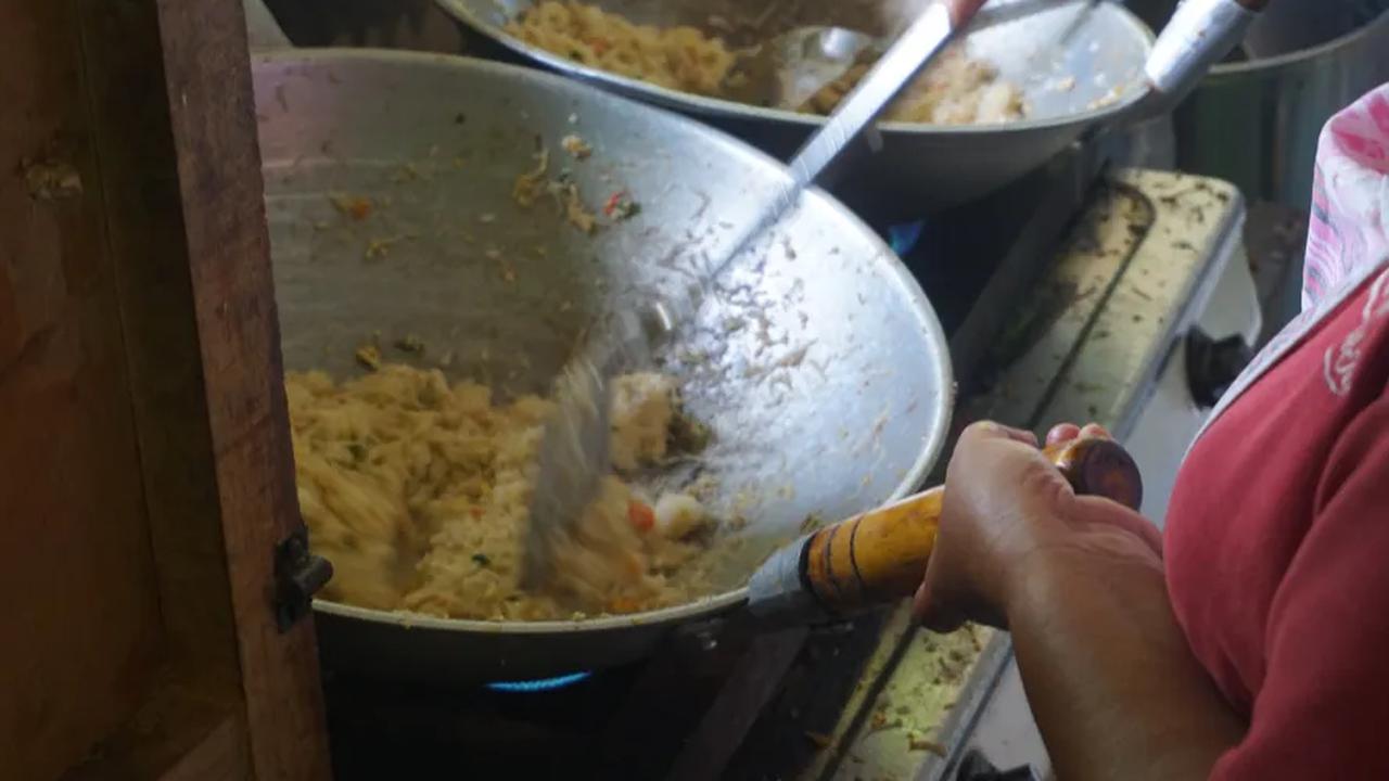 Penjualnya Kebanyakan Orang Sunda, Mitos atau Fakta?