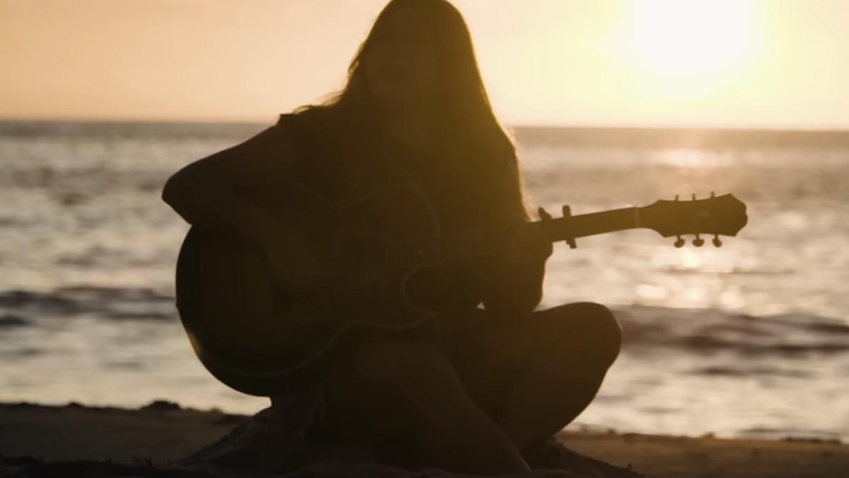 Makna Lagu Sailor Song Ciptaan Gigi Perez, Ibaratkan Cinta sebagai Seorang Pelaut