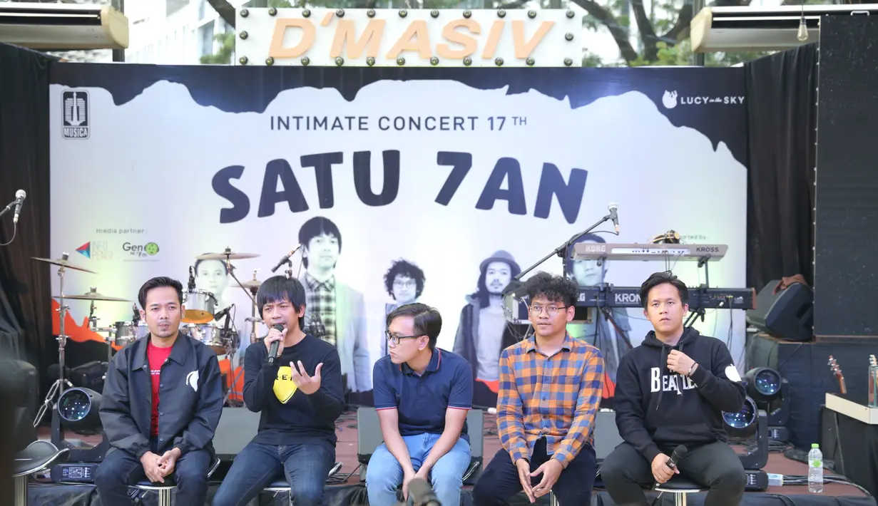 D'Masiv di kawasan SCBD, Jakarta Selatan, Selasa (3/3/2020). (Daniel Kampua/Fimela.com)