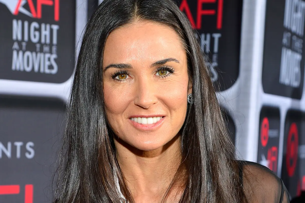 [Bintang] Demi Moore