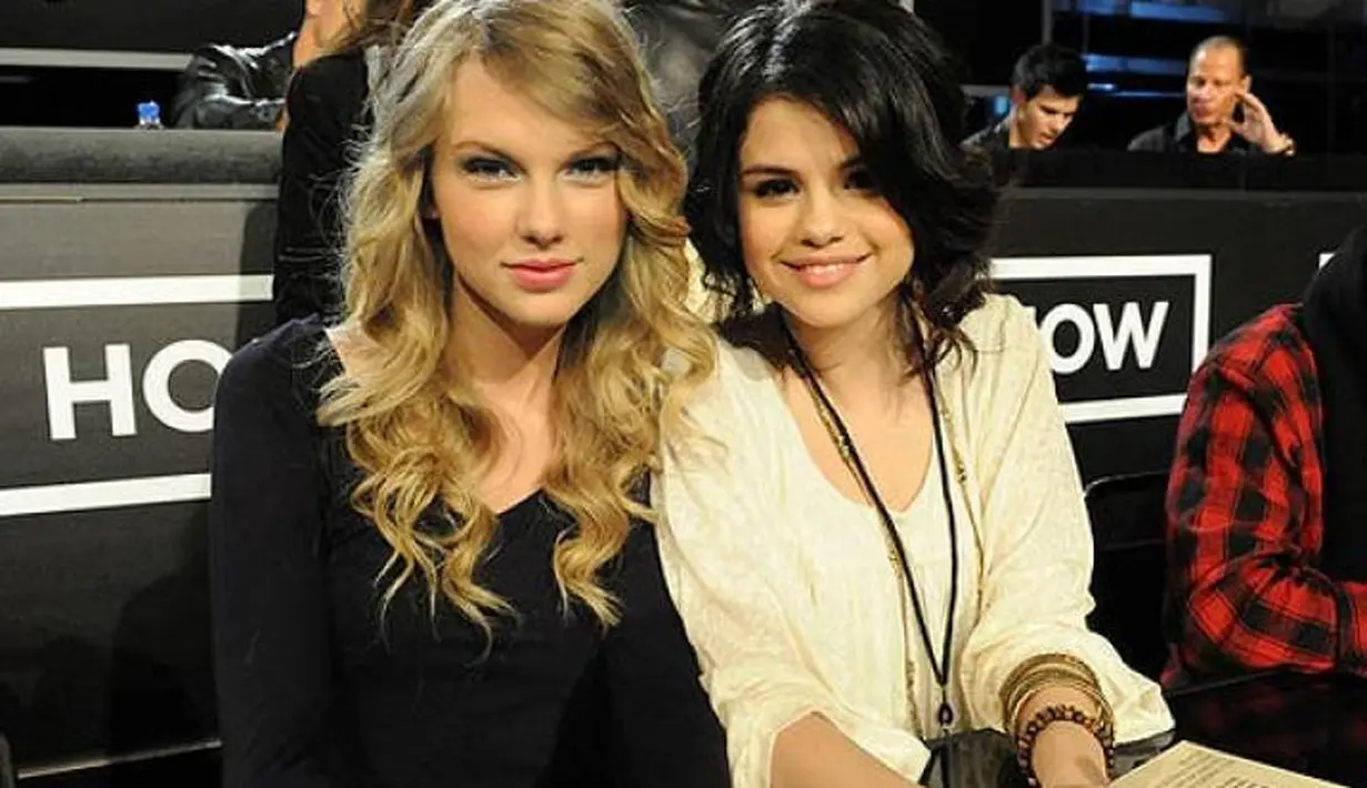 Selamat ulang tahun dan akur selalu dengan Taylor Swift ya, Selena Gomez! (India TV)