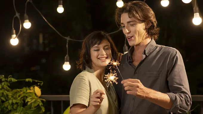 Cara Menunjukkan Rasa Sayang ke Pasangan Tanpa Harus Mengucapkan “Aku Cinta Kamu” - Cover