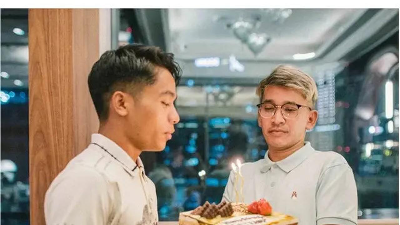 6 Potret Ultah Betrand Peto ke-20, Ruben Onsu dan Sarwendah Beri Kejutan Terpisah