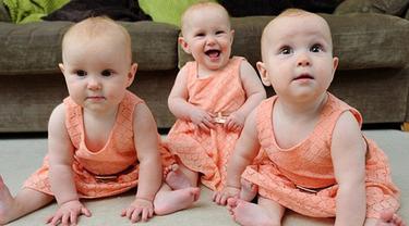 Cara Unik Digunakan Orangtua Bayi Kembar Tiga Yang Identik Ini Untuk Membedakan Mereka Parenting Fimela Com