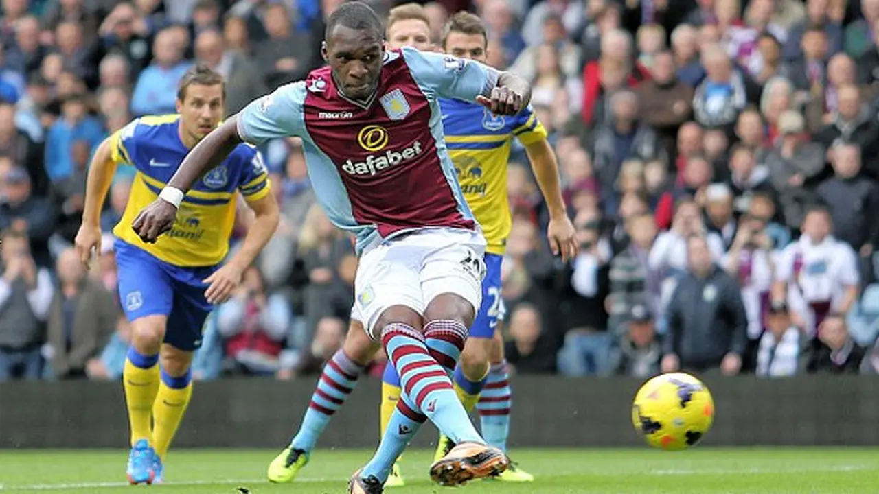 aston-villa-everton-131028b.jpg