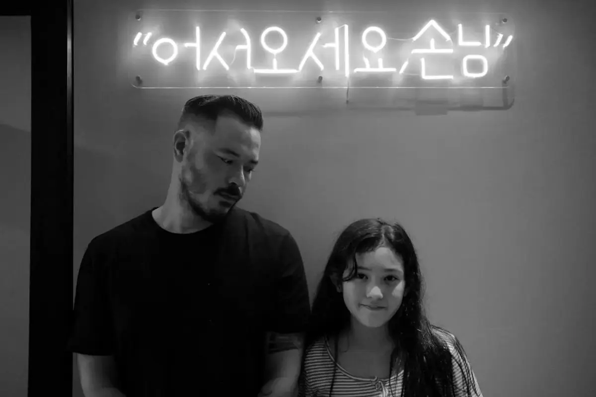 Zack Lee - Mikhaela