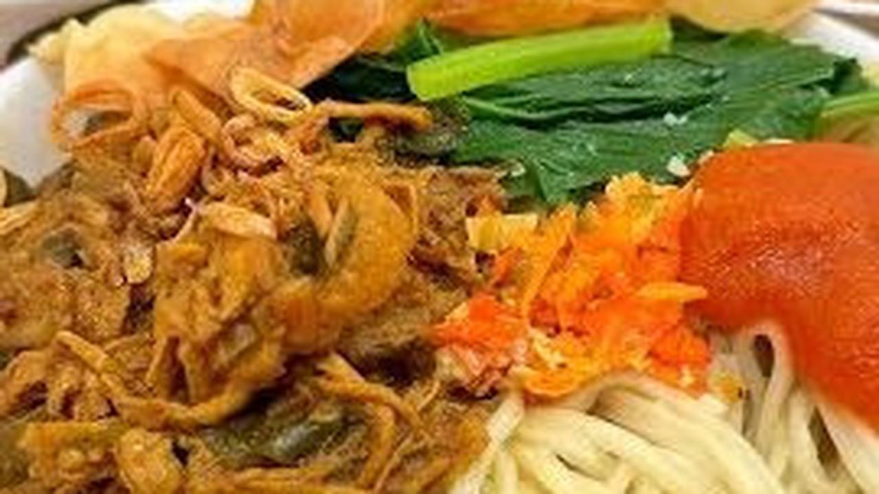 2. Resep Mie Ayam ala Abang Jualan Ika Mardatillah