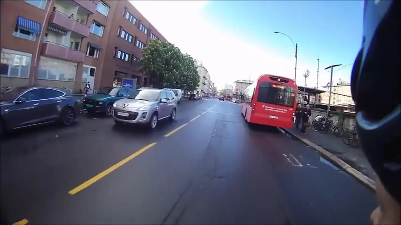 Orang Baik Masih Ada Untuk Penumpang Bus 