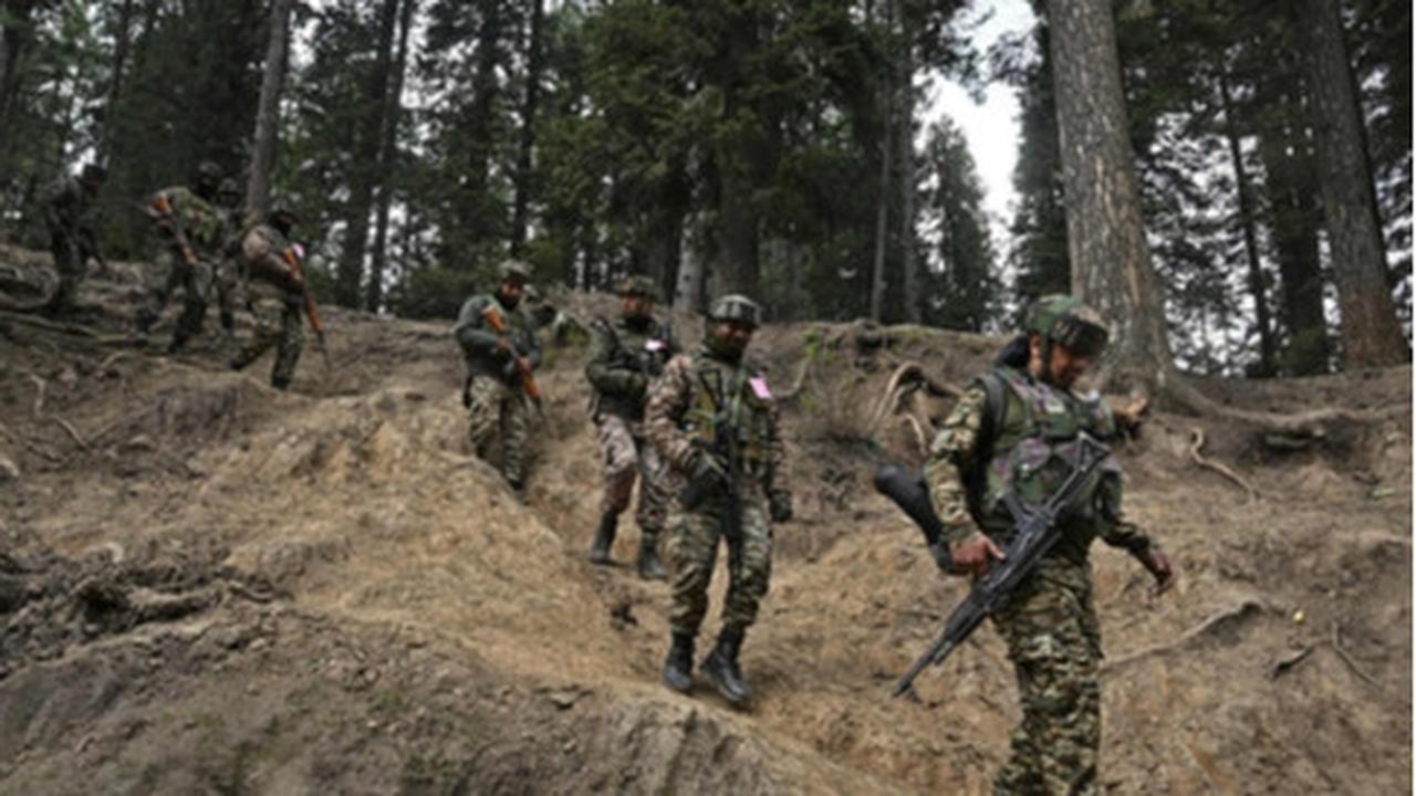 India-Pakistan Saling Usir Diplomat, Tutup Wilayah Udara dan Perbatasan Darat di Tengah Meningkatnya Ketegangan