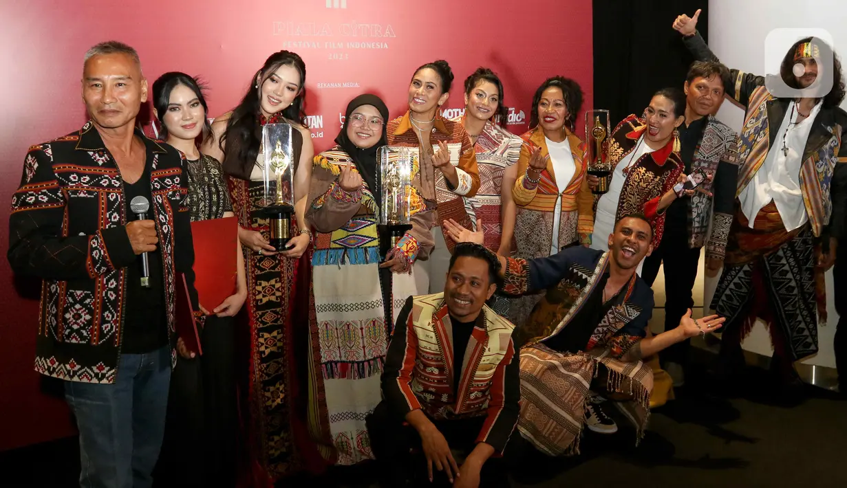 Piala Citra dianggap sebagai simbol tertinggi dalam penghargaan perfilman di Indonesia, menjadi prestasi bergengsi bagi insan perfilman tanah air.
