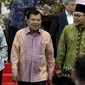 Wakil Presiden Jusuf Kalla di dampingi Ketua MPR Zulkifli Hasan, dan Ketua DPD Oesman Sapta Odang, menghadiri acara Peresmian Pembukaan Simposium Nasional, di Kompleks Parlemen, Senayan, Jakarta, Rabu (12/7).  (Liputan6.com/Johan Tallo)