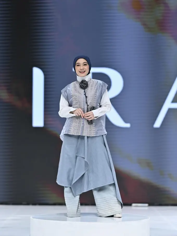 Koleksi Raya 2026 RiaMiranda, Dari Kombinasi Warna Baru yang Ceria hingga Tren Skirt-Over-Pants