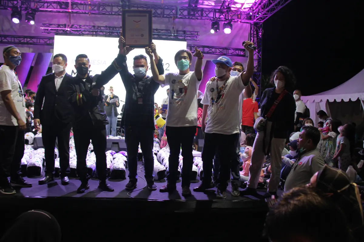Lomba Menggambar Helm di IIMS 2022 Pecahkan Rekor Muri (Ist)