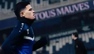 Ragnar Oratmangoen, bintang Timnas Indonesia, bermain untuk FCV Dender.
