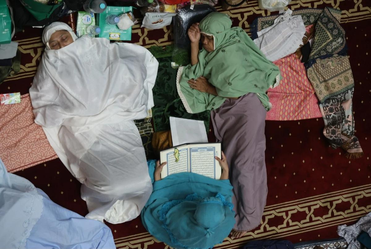 FOTO: Ribuan Jemaah Jalani Itikaf Malam 21 Ramadan di Masjid Istiqlal