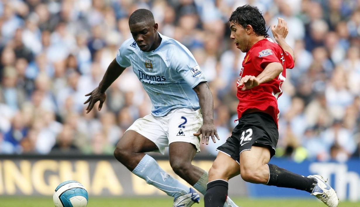 Carlos Tevez memperkuat MU dalam dua musim yaitu tahun 2007–2009. Tevez juga menjadi bagian penting MU saat meraih trofi Liga Champions tahun 2008. (AFP/Adrian Dennis)