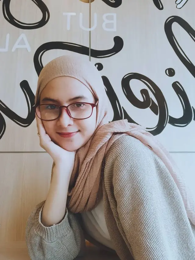 Resmi Menikah, Ini 6 Potret Lestari Istri Adi Sastro Mantan Glenca Chysara
