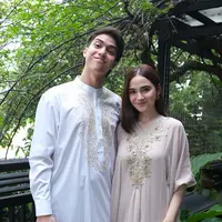 Lihat di sini gaya couple bucin Syifa Hadju dan El Rumi perdana rayakan lebaran bersama. [@elelrumi].