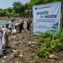 Penguatan Program Pengelolaan Sampah Pesisir Berbasis Komunitas di Gresik