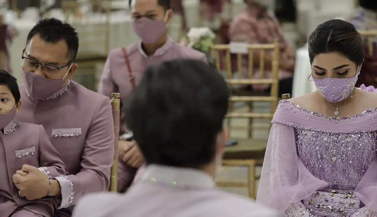 Lamaran Aurel Hermansyah (Instagram/ashanty_ash)