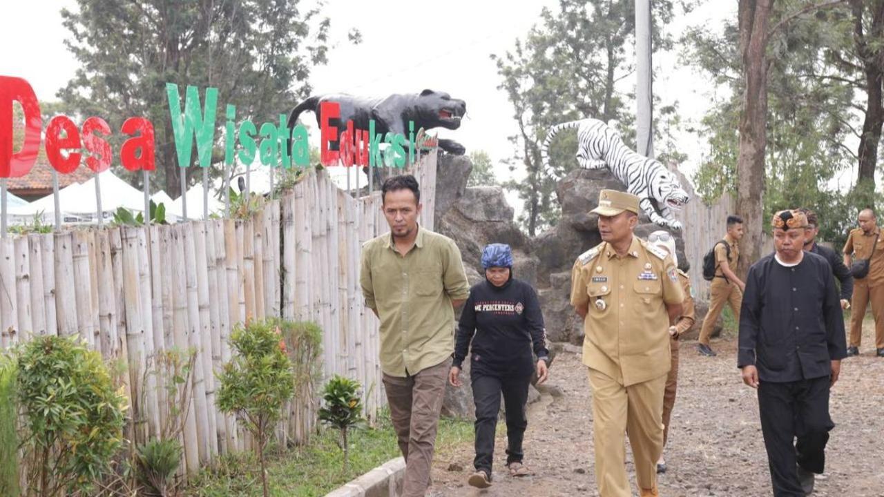 Ajak Wisatawan Jadi Warga Cisaat