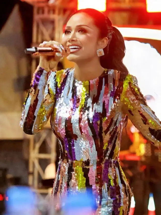 Gaya rambut Krisdayanti saat Hadir di Pesta Ulang Tahun Presiden Timor Leste. [@krisdayantilemos]